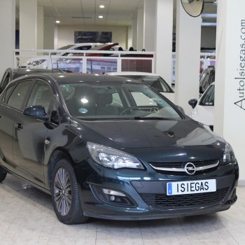 Compra-venta-Vehiculos-ocasión-Navarra-Pamplona-segunda-mano-coches-automóviles-diesel-gasolina-isiegas-auto-compramos-su-Rochapea-opel-astra-1