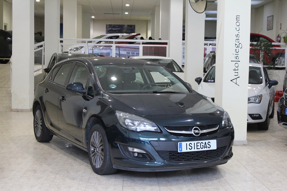 Compra-venta-Vehiculos-ocasión-Navarra-Pamplona-segunda-mano-coches-automóviles-diesel-gasolina-isiegas-auto-compramos-su-Rochapea-opel-astra-1