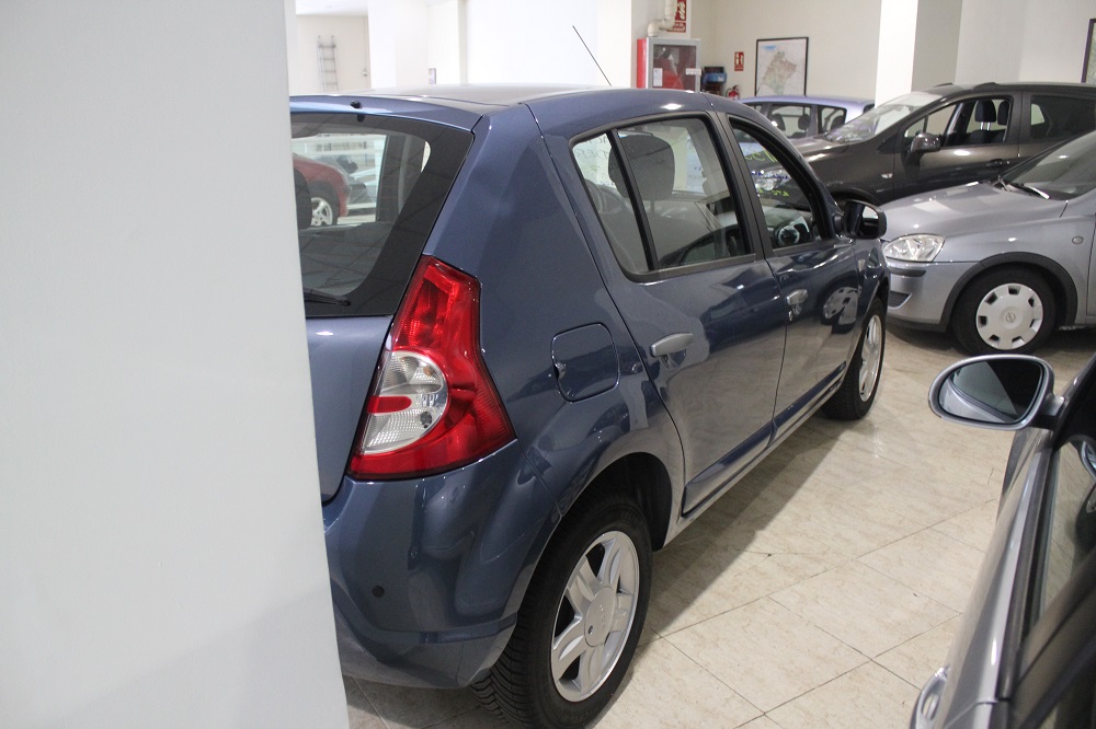 Compra-venta-Vehiculos-ocasión-Navarra-Pamplona-segunda-mano-coches-automóviles-diesel-gasolina-isiegas-auto-compramos-su-Rochapea-dacia-sandero-4