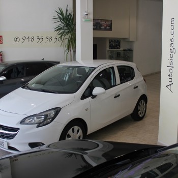 Compra-venta-Vehiculos-ocasión-Navarra-Pamplona-segunda-mano-coches-automóviles-diesel-gasolina-isiegas-auto-compramos-su-Rochapea-opel-corsa-2